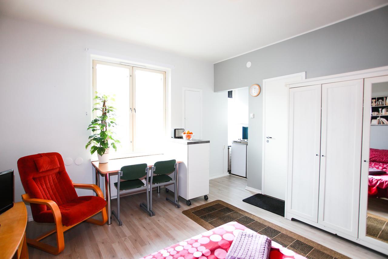 Cozy Studio Next To Bus Station Turku Eksteriør billede